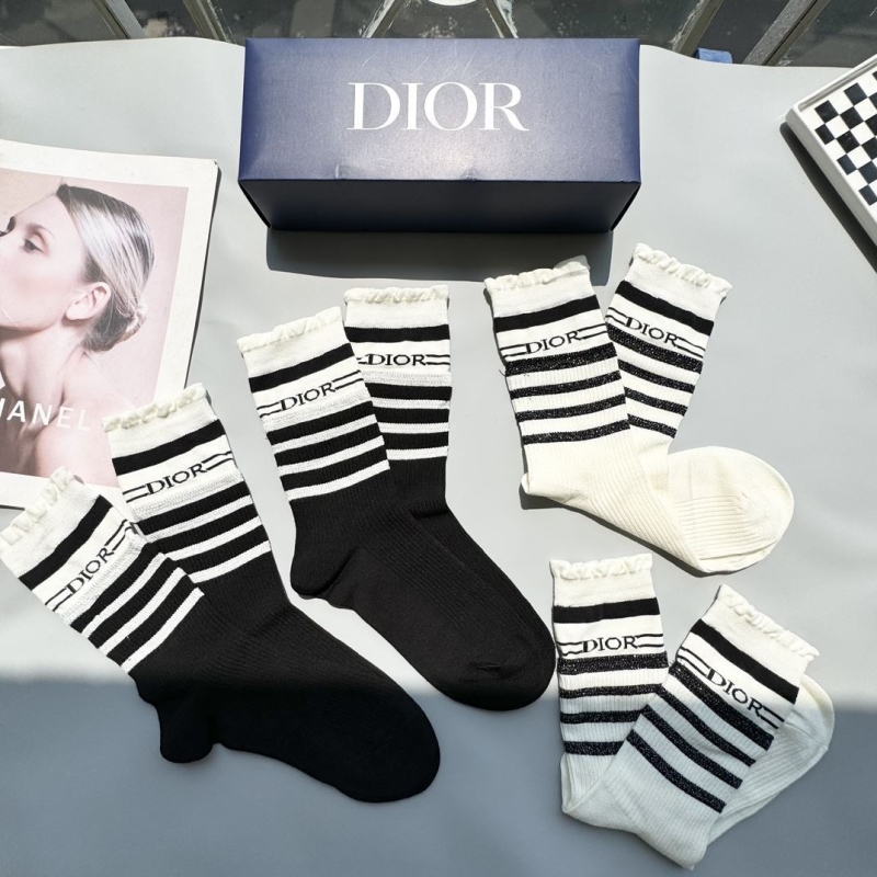 DIOR